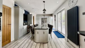 Photo 16- click for photo gallery